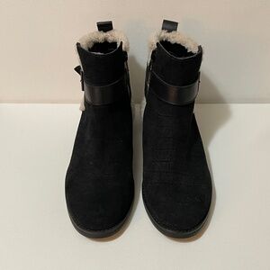 EUC Women's Size 8 Kelsi Dagger Black Suede & Cream Shearling Ankle Boots